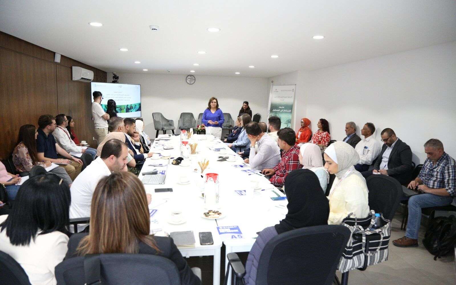 العمل والاعتماد على الذات: التعليم والتدريب المهني والتقني وفرصهما للاجئين في الأردن